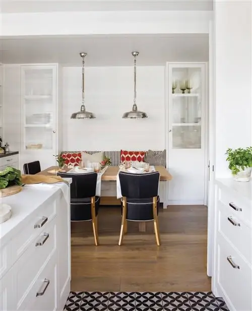 смена этажа в офисной зоне 00503645