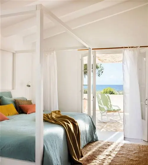 Белая кровать с балдахином 00487040