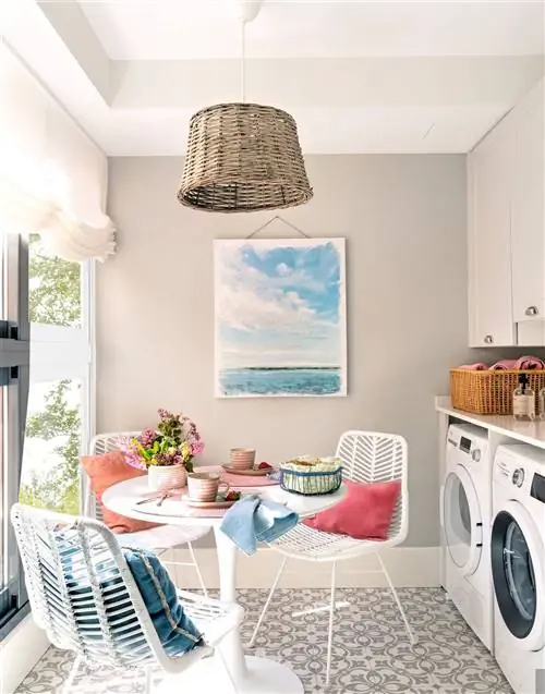 Светлый офис площадью менее 3 м2!