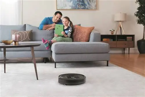 Roomba-i7 Lifestyle Гостиная1