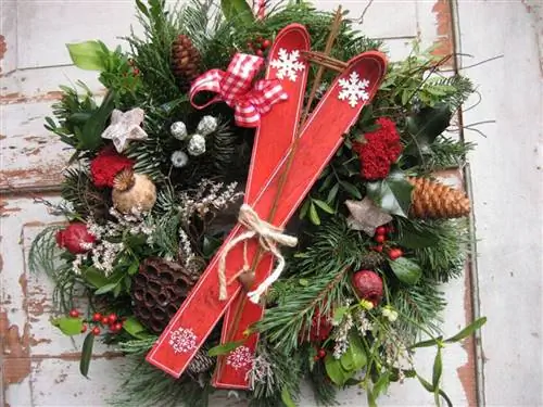 Рождественский венок на лыжах etsy