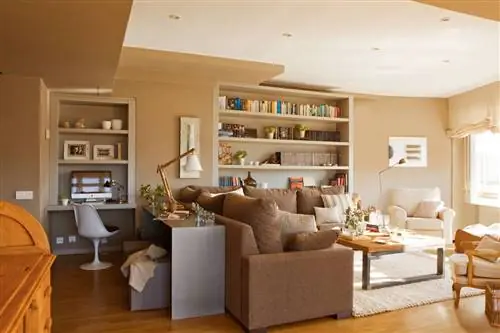 гостиная-с-диваном-который-разграничивает-зону-исследование 375816 8a6b68f7