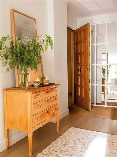 Штук-стилисты-зал-00466563. Ароматы и хороший свет приветствуются