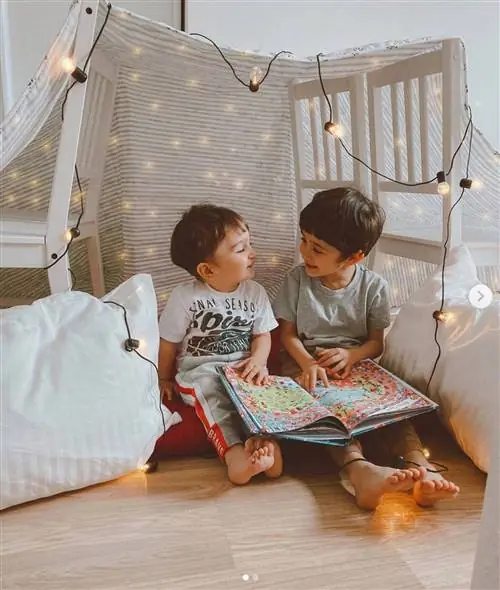 дети-играют-под-замком-ikea-через-instagram дети-играют-под-замком-ikea-через-instagram