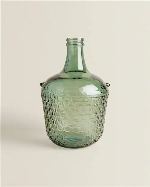 бутылка из переработанного стекла - zara home - распродажа. стеклянная бутылка бутылка из переработанного стекла - zara home - распродажа. стеклянная бутылка