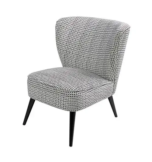 бархатное кресло-с-декоративными-узорами-в-черно-белом-maisons du monde