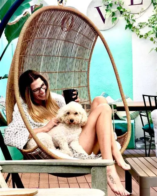 Лора Санчес Брендс Гарден