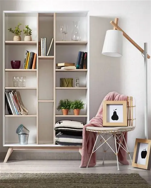 Открытый белый стеллаж современного дизайна