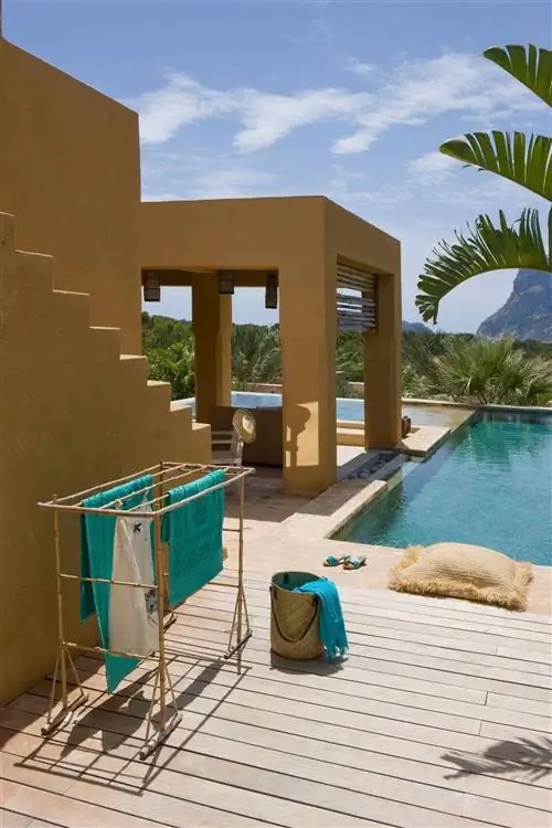 бассейн-с-плетеной-линии-сушки-00321805 O