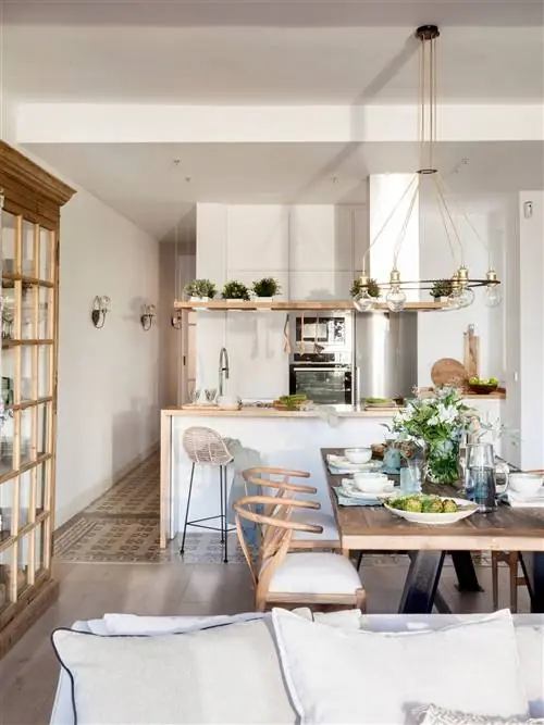 кухня-открытая-планировка-с-островом-столовой-00498889 O