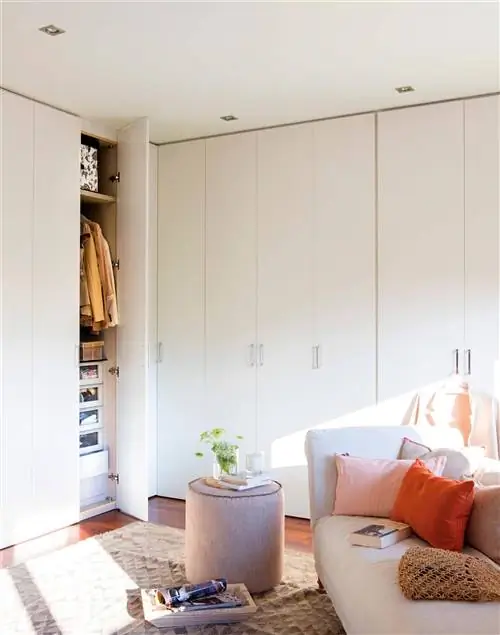 Белый Г-образный шкаф в спальню_00466512