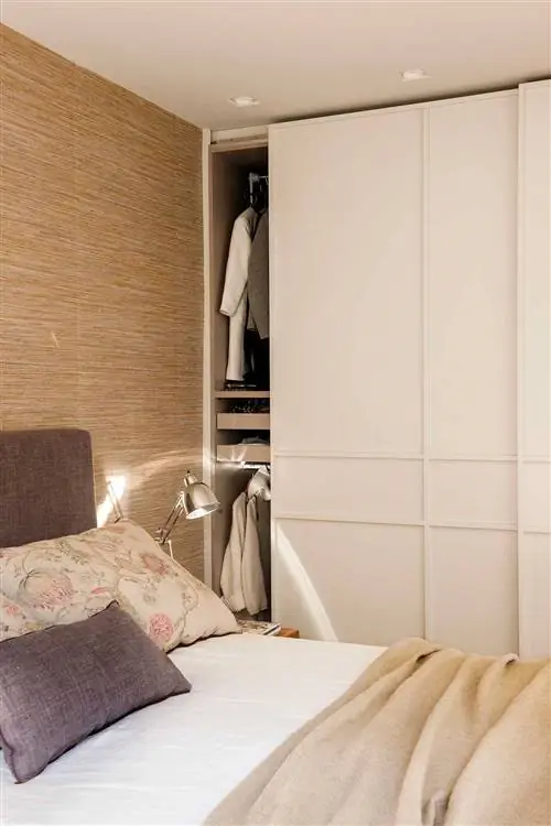 Гардероб с раздвижными дверями_00501701