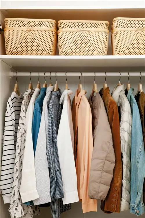 Вешалка для одежды w00522401