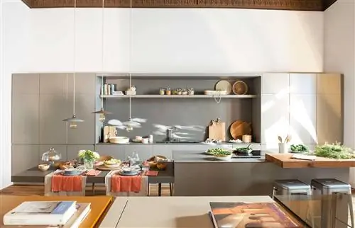 Кухня совмещена с гостиной с серо-зеленой мебелью_00519547. 00519547