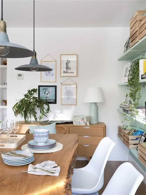 столовая-стены-украшенные-картины 00510087 O