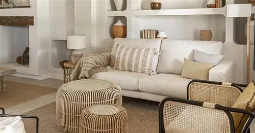 Дом в Эль-Росио с патио и бассейном, который заставит вас влюбиться