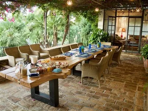 столовая на открытом воздухе finca mijas myriam navarro