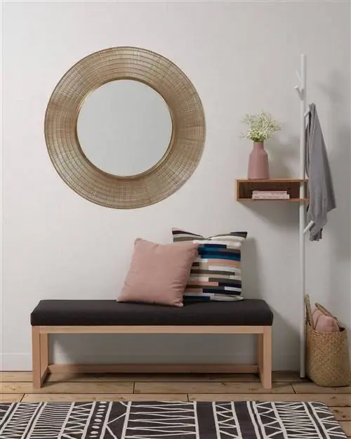 Вешалка для верхней одежды с деревянной полкой от Kave Home