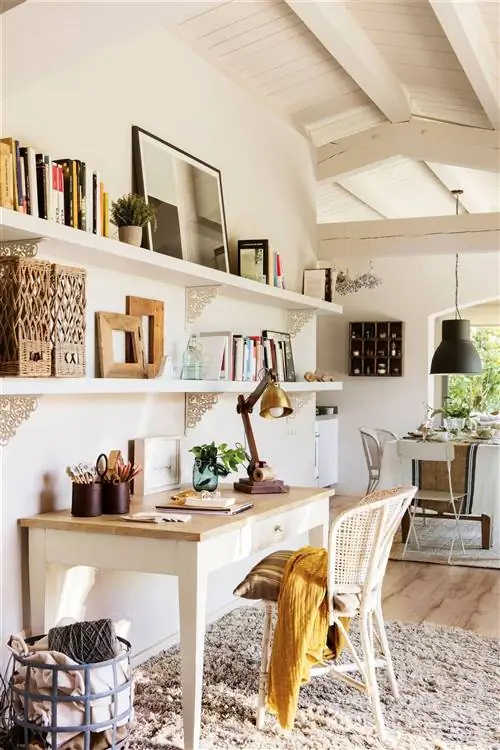 стол-с-полками-на-стене-00528953