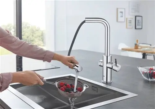 Grohe Blue с выдвижным изливом