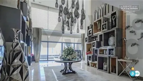 Королевский дом Хуана Карлоса Абу-Даби Телесинко 2