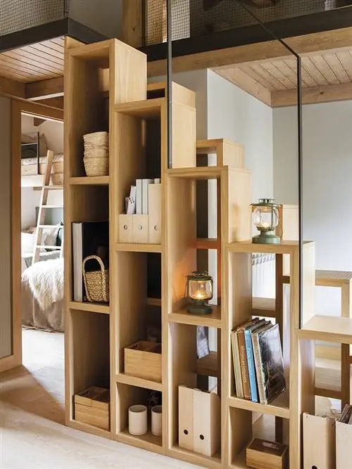 деревянный книжный шкаф и лестница 00500837