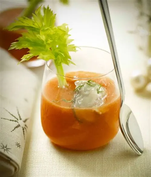 Кровавая Мэри с устрицами. Кровавая Мэри с устрицами.