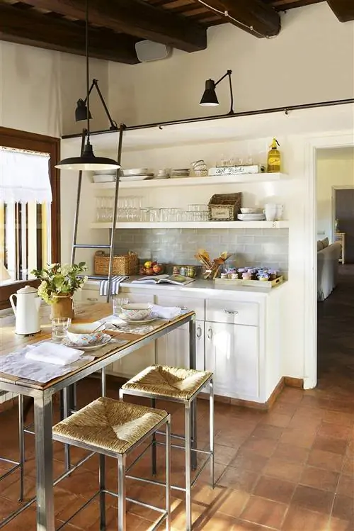 Белый шкаф в офисе 00409298