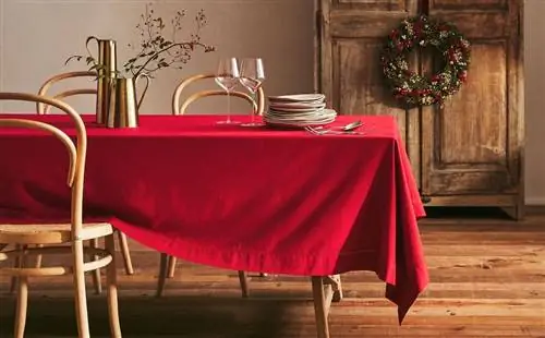 Красная скатерть к Рождеству Zara Home Красная скатерть к Рождеству Zara Home