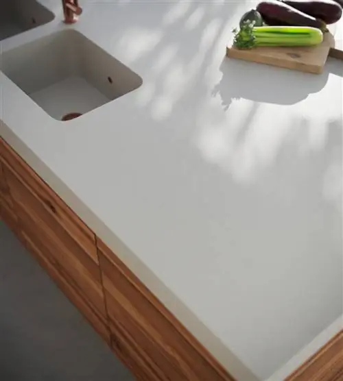 Серая деталь Silestone Sunlit Days Chisel Серая деталь Silestone Sunlit Days Chisel