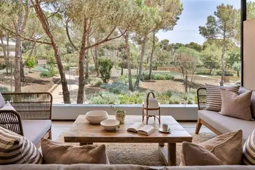 вид на крыльцо NICE HOME BARCELONA вид на крыльцо NICE HOME BARCELONA