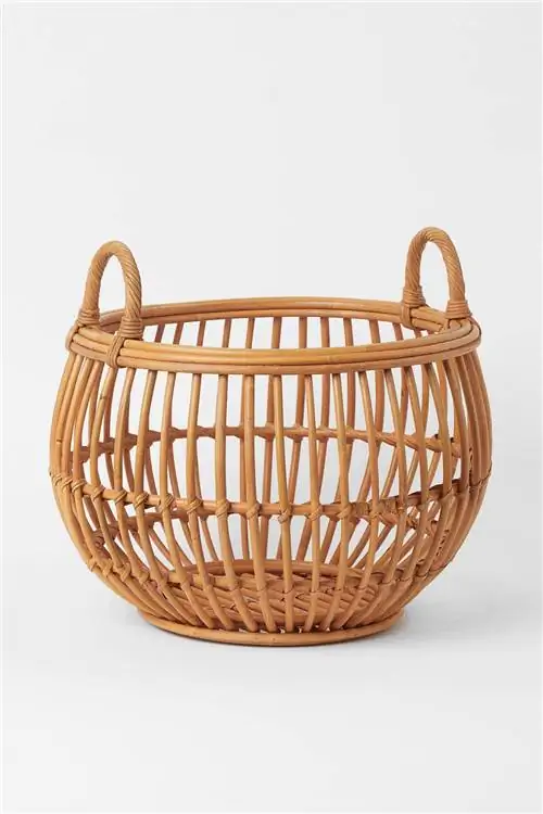 Корзина из ротанга от H&M Home Корзина из ротанга от H&M Home