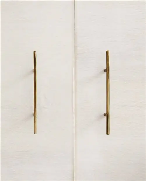 Золотистая и удлиненная ручка от Zara Home. Золотистая и удлиненная ручка от Zara Home.