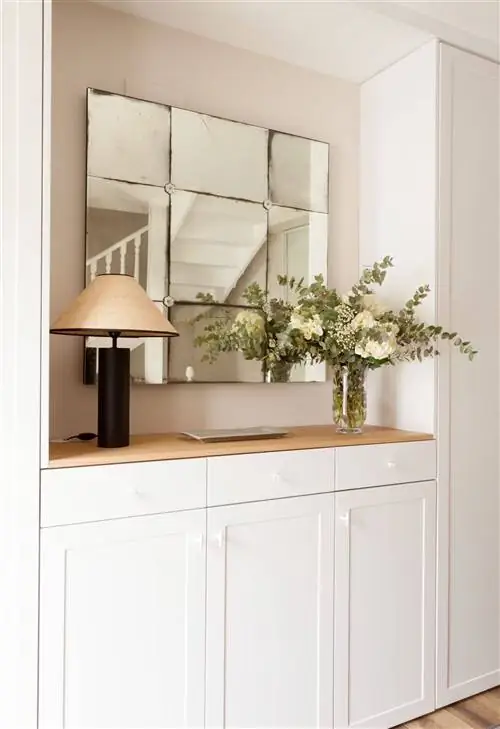 Идеи Натальи Зубизарреты для оформления маленького зала.