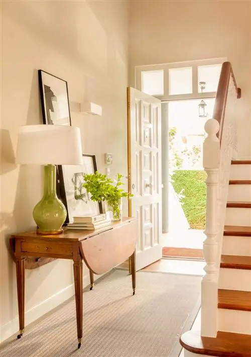 Идеи Натальи Зубизарреты для оформления маленького зала.