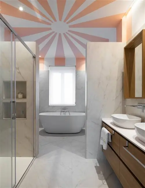 После ванной в синей квартире Soldecor в Авилесе