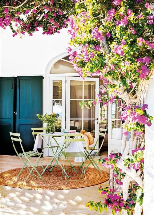 Как выбрать металлические складные садовые стулья.