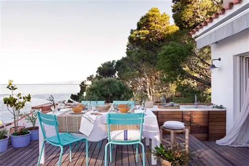 Как выбрать штабелируемые садовые стулья.