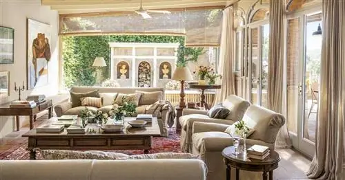 Дома с душой: раньше это был средневековый замок, а теперь это дом журнала