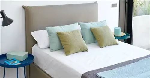 Изголовье кровати – ключ к интерьеру спальни