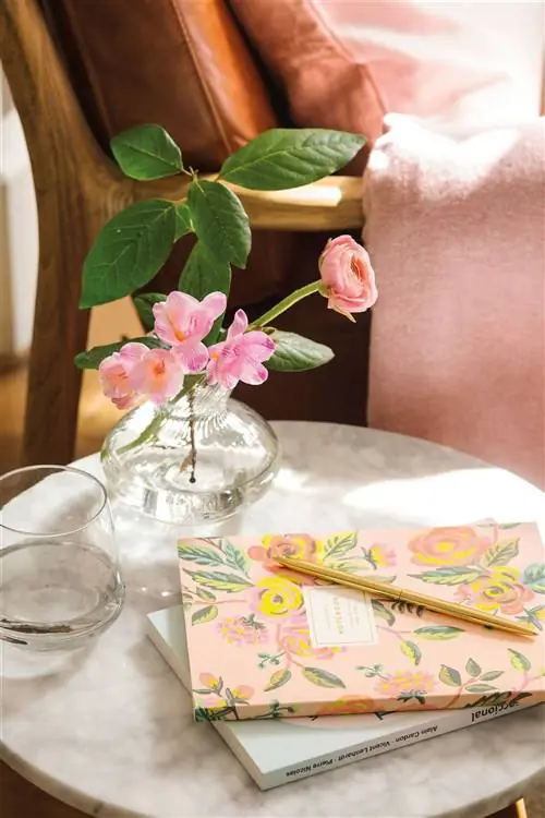 msa-вспомогательный-мрамор-с-розами-00492101_O