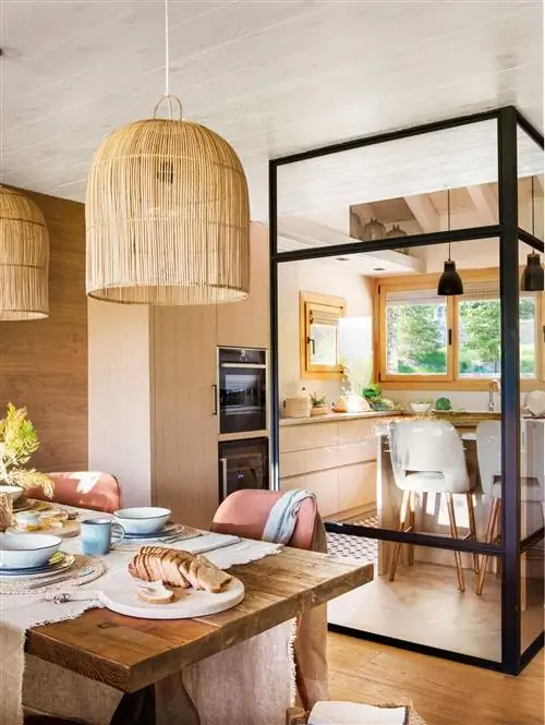 стеклянная перегородка между кухней и столовой-00526563