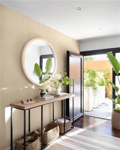 00527517 Прихожая с консолью и круглым зеркалом