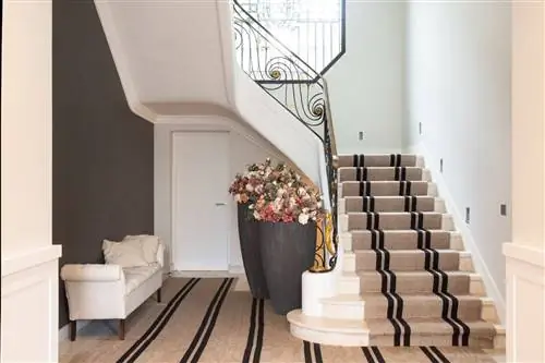 Pia Capdevila Project Paris 348 лестница