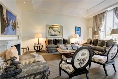 Парижский салон Pia Capdevila Дизайн интерьера