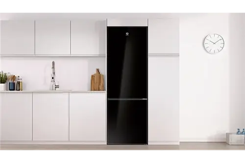 Купить холодильник.