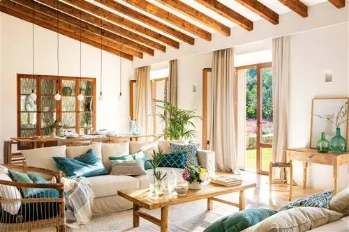 Оформление в зелено-голубых тонах.