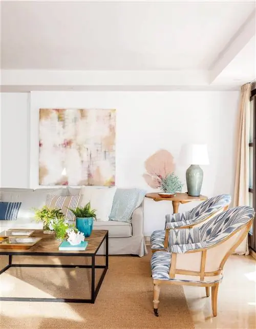 Оформление в зелено-голубых тонах.