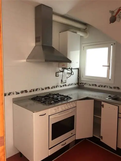 Перед мансардной кухней в Сантс, проект Made BCN