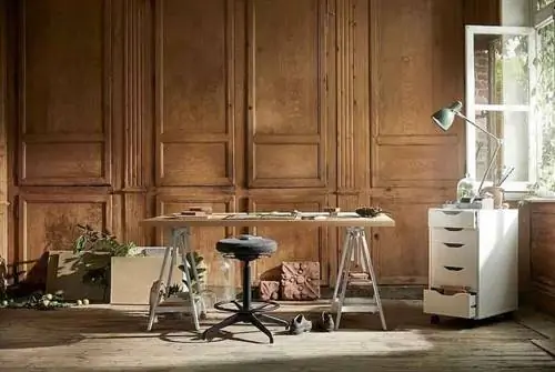 Стол состоит из столешницы Lagkapten и козла IKEA Mittback. Стол состоит из столешницы Lagkapten и козла IKEA Mittback.